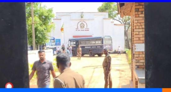 මීගමුව බන්ධනාගාරයේ ගැටුම ගැන ඇමති වාර්තාවක් කැඳවයි